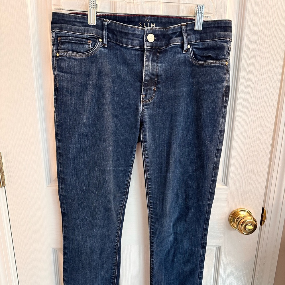 White House Black Market Denim Slim Jeans size 10P. Low rise.